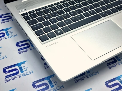 HP Laptop 17 i5 1135G7 16G 256 SSD 17.3" Full HD