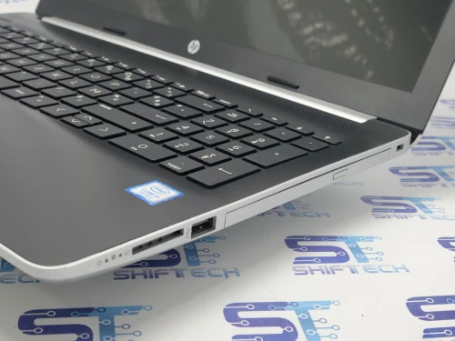 HP Laptop 15 i3 7020U 8G 256 SSD 15.6" HD