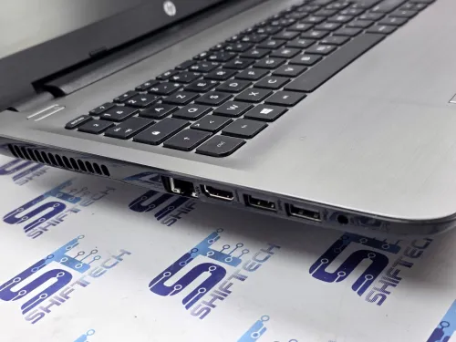 HP Notebook 15  i7 7500U 4G 1TB HDD AMD R7 M340 15.6" HD