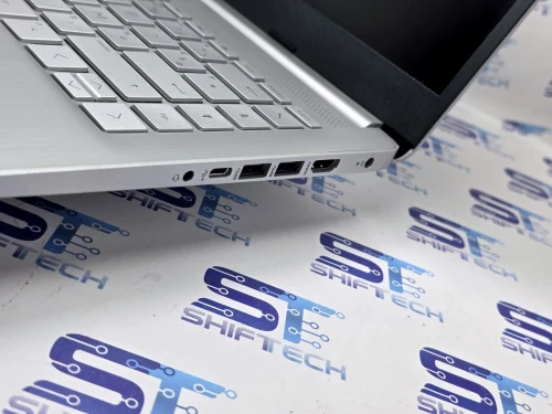 HP Laptop 14s i3 1215U 8G 256 SSD 14" Full HD