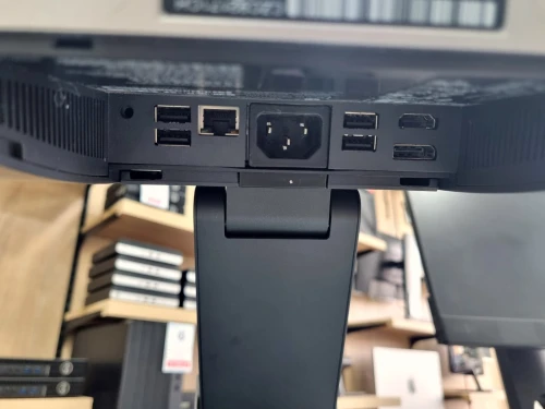 HP EliteOne AIO i7 8700 8G 256SSD 24" Full HD
