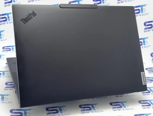Lenovo ThinkPad P14s Gen 5 Ryzen 7 8840HS 16G 512 SSD 14" Full HD 