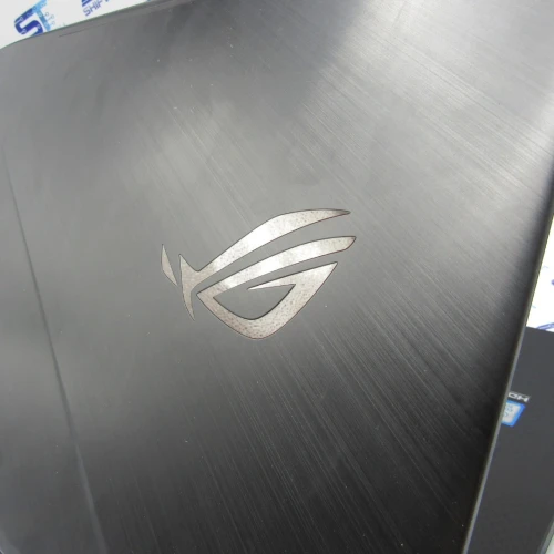 Asus Rog Strix GL703GE 17.3" i5 8Th 16G 512 SSD GTX 1050Ti 4G Full HD 120Hz