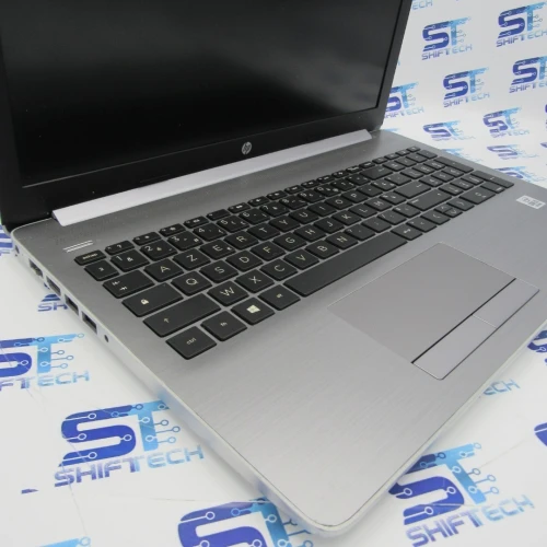 HP Laptop 15 15.6" i3 10Th Génération 4G 256SSD