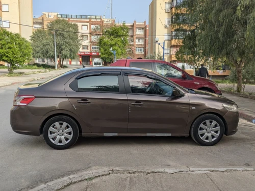 Peugeot 301 2013 Active