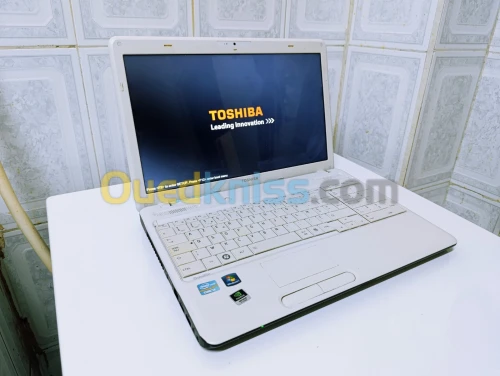 Pc portable TOSHIBA i3 