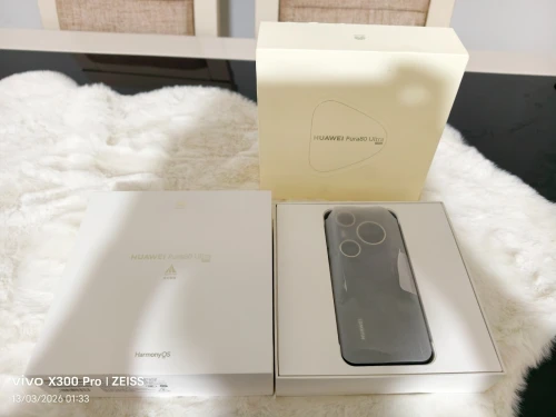 Huawei Pura 80 ultra 1tb
