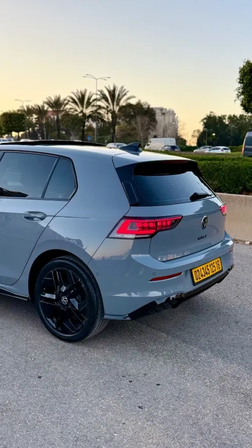 Volkswagen Golf 8 2025 R-Line Facelift 