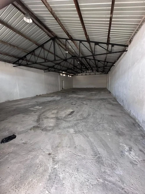 Location Hangar - Usine Alger Les eucalyptus