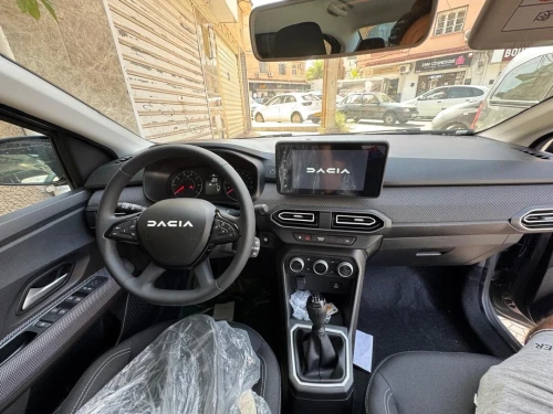 Dacia Logane 2025 Extrême