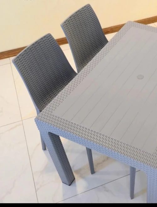 Table de jardin