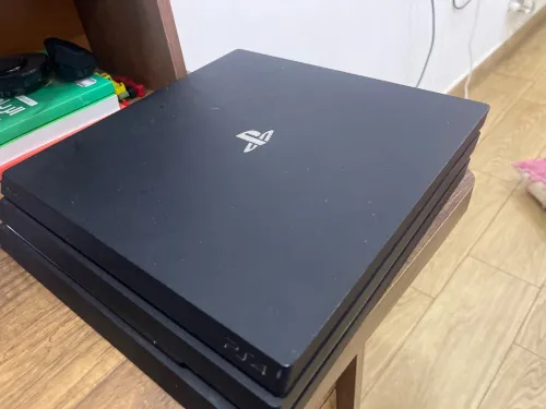 Ps4 pro flashé 1tb