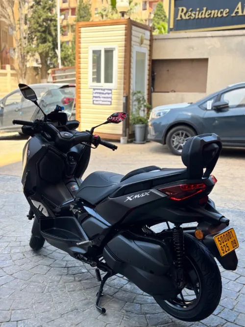 Yamaha Xmax 2025