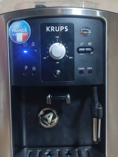Cafetière automatique français Krups