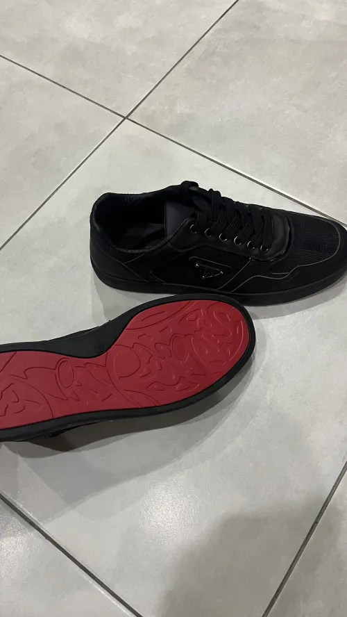 Basket luxe. Pointure 44-43