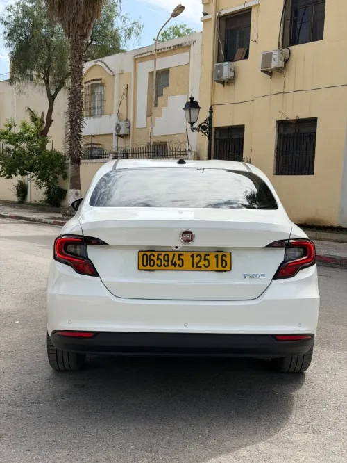 Fiat Tipo Sedan 2025 life