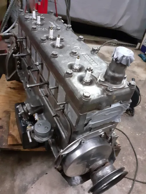 MOTEUR ET BOITE DODGE POWER WAGON WM300 