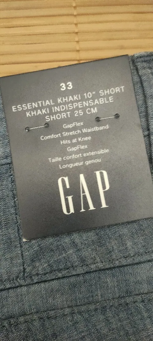 Shorts khaki GAP provenance Paris, France 