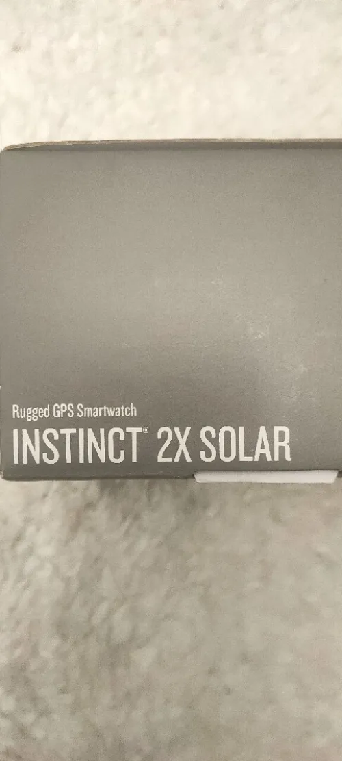 Montre GARMIN Instinct 2X Solar provenance Italie 