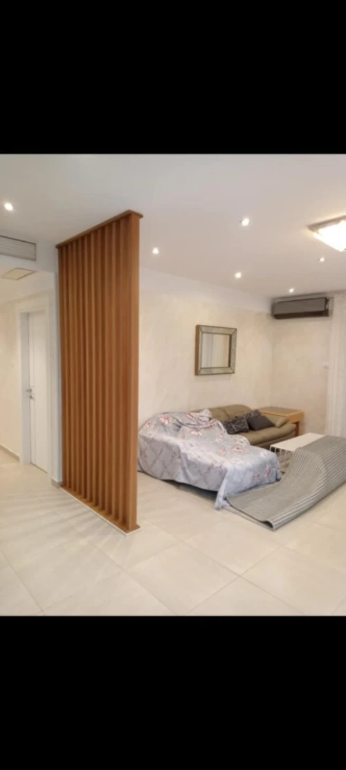  Artisan Menuisier à Oran  Créations Bois/MDF