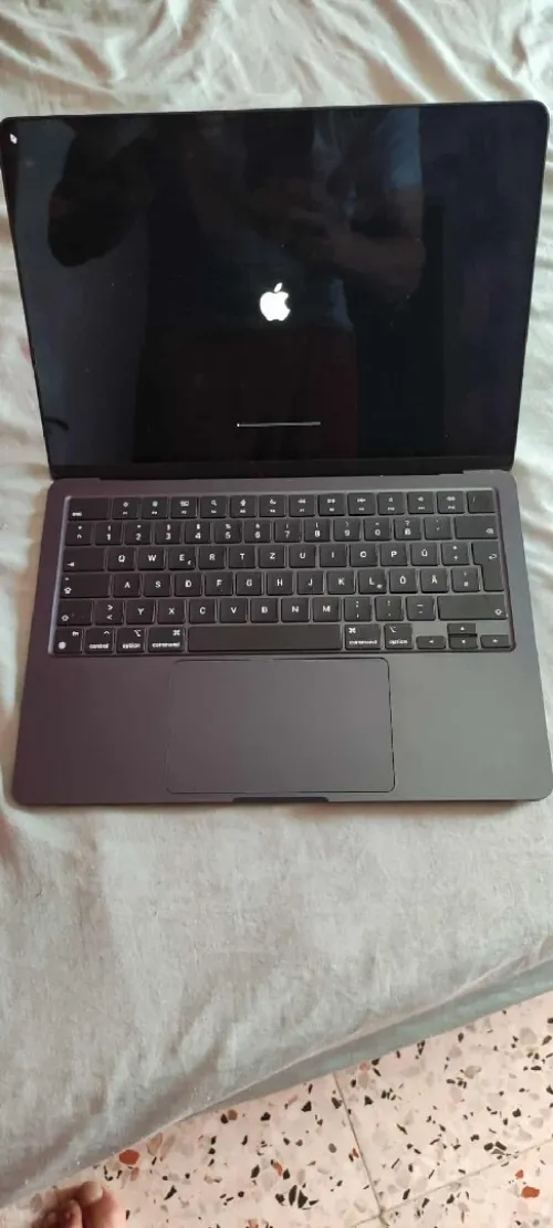 كمبيوتر محمول mac book m3 2024