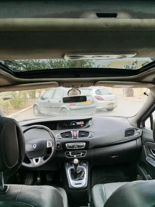 Renault Scenic 2011 Bose 3