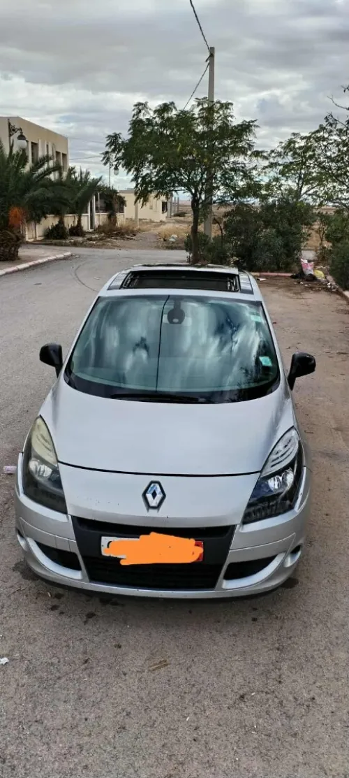 Renault Scenic 2011 Bose 3