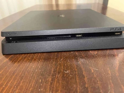 PlayStation 4 Slim