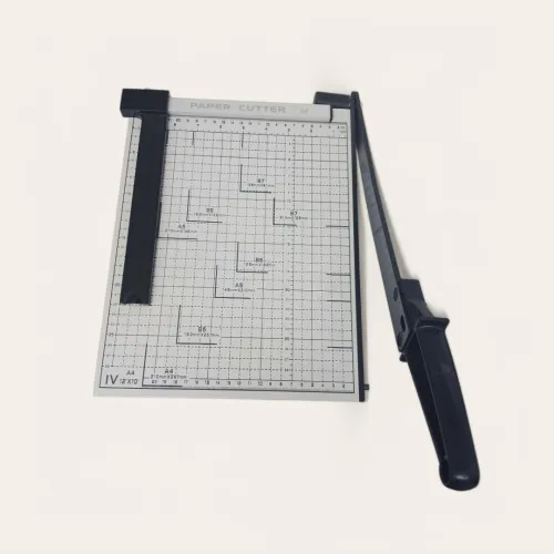 Massicot A4 12F