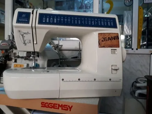 Machine à coudre TOYOTA JEANS ZigZag JSBA21 