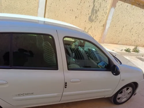 Renault Clio Campus 2013 Extreme