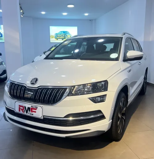 Skoda Karoq 2025 Full options