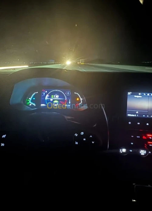 Renault Arkana 2021 E-tech Engeered