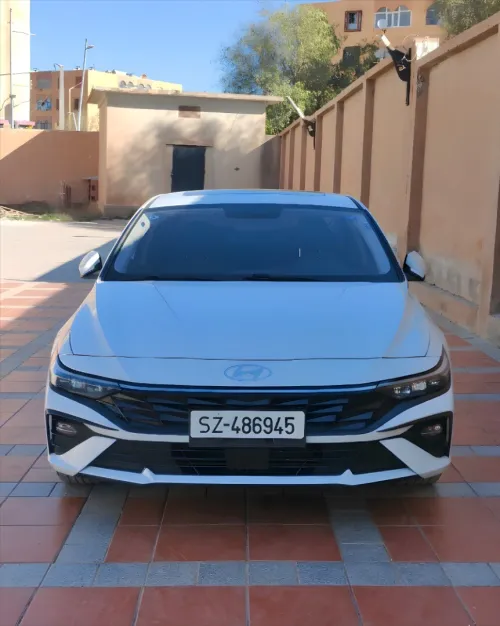 Hyundai Elantra 2025 Glx