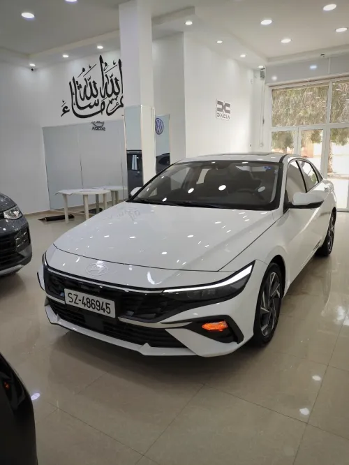 Hyundai Elantra 2025 Glx