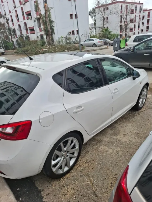 Seat Ibiza 2012 Fully +Toit ouvrant