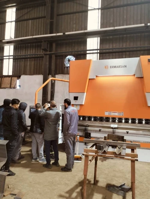 MACHINES INDUSTRIELLES CNC