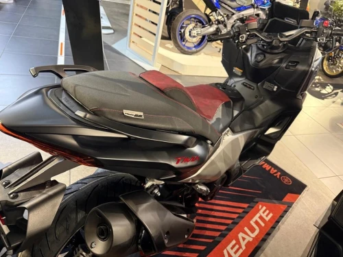 Yamaha T-max 2026
