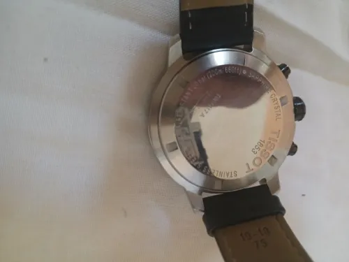 À vendre montres hommes originale 