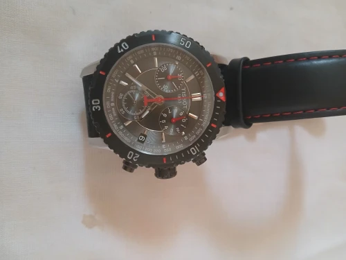 À vendre montres hommes originale 