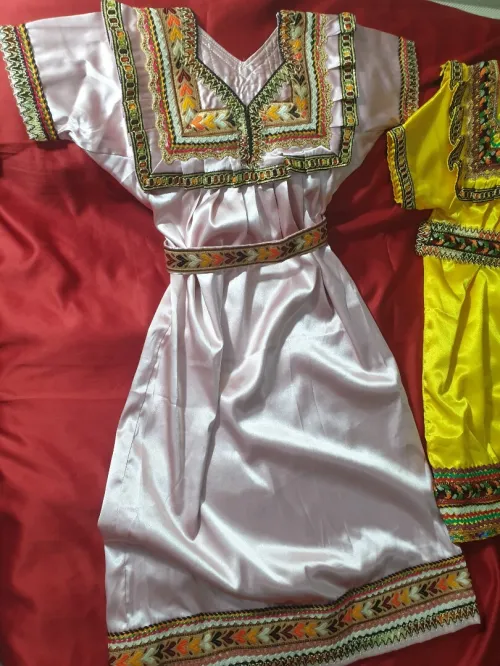 Disponibles des Robes kabyles pour fillette pour yenayer