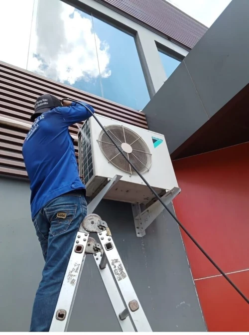 Votre partenaire en climatisation, ventilation, chauffage, chambres froide, calorifugeage