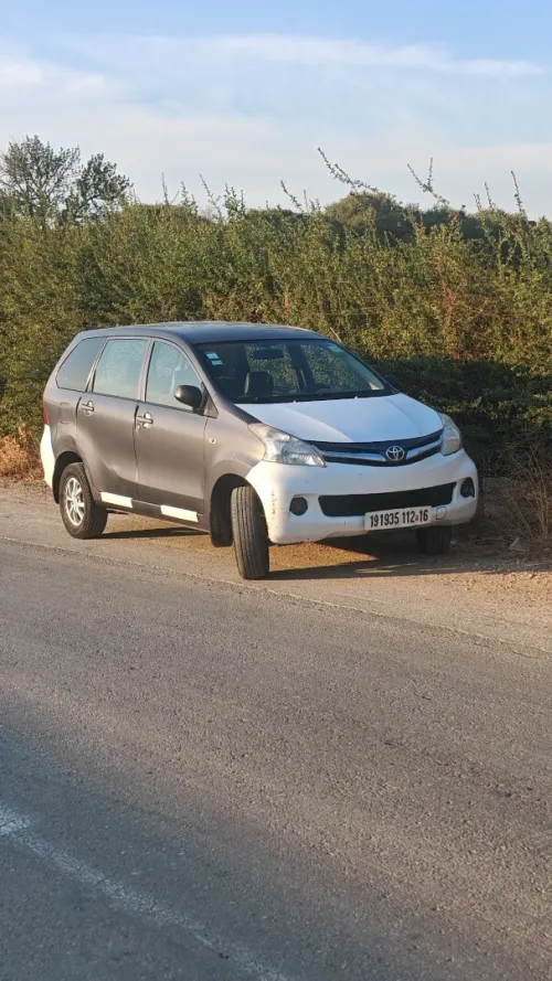 Toyota Avenza 2012 Avenza