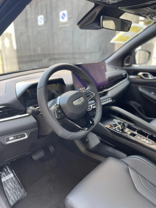 Geely Coolray 2025 