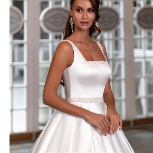 Robe de mariées à vendre avec tout les accessoires 