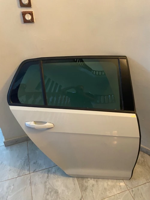 Porte golf 7 blanc dorigine avec vitre