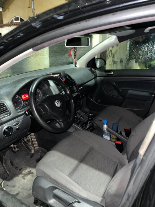 Volkswagen Golf 5 2008 1.9tdi la 105ch