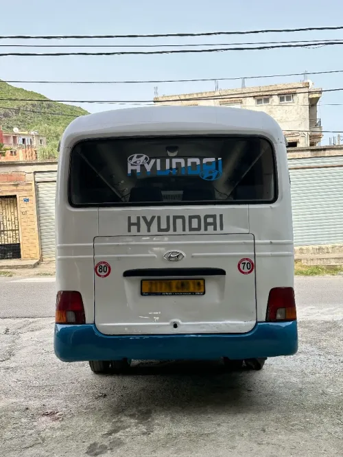 Hyundai Bus 2000
