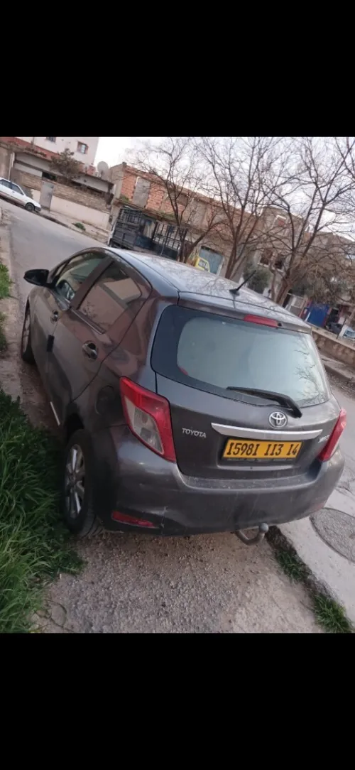 Toyota Yaris 2013 