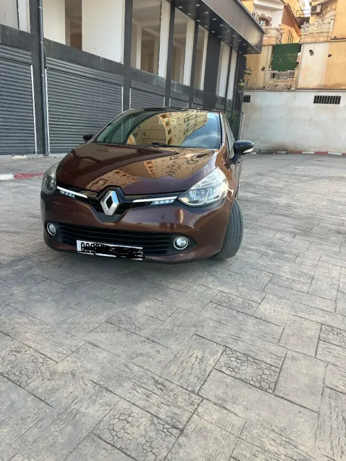 Renault Clio 4 2015 Seventeen